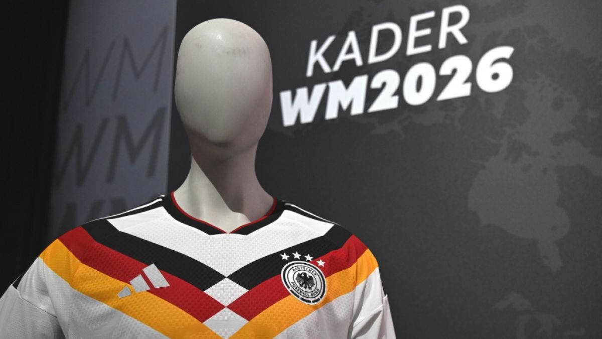 Trikots aus dem offiziellen Shop sind teuer - Billig-Schn&auml;ppchen locken Fans jedoch oft auf gef&auml;lschte Seiten. (Foto)