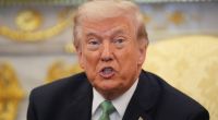 Donald Trump erlebt laut aktuellen Berichten eine politische und persönliche Krise mit sinkenden Umfragewerten und wachsender Kritik.