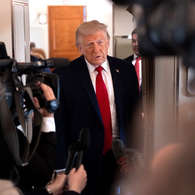 Donald Trump hat eine Säuberungswelle bei den US-Nachrichtendiensten angekündigt.