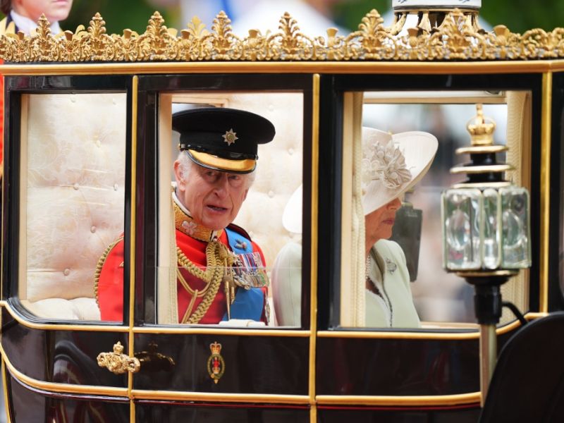 "Trooping the Colour" 2026: So erleben Sie die Parade für König Charles III. live mit