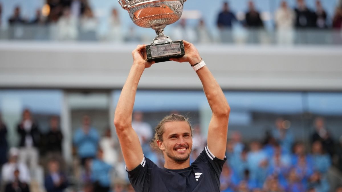 Nach 30 Jahren Durststrecke holt Alexander Zverev als erster deutscher Mann seit Boris Becker einen Grand-Slam-Titel &ndash; und kassiert daf&uuml;r 2,8 Millionen Euro Rekordpreisgeld. (Foto)