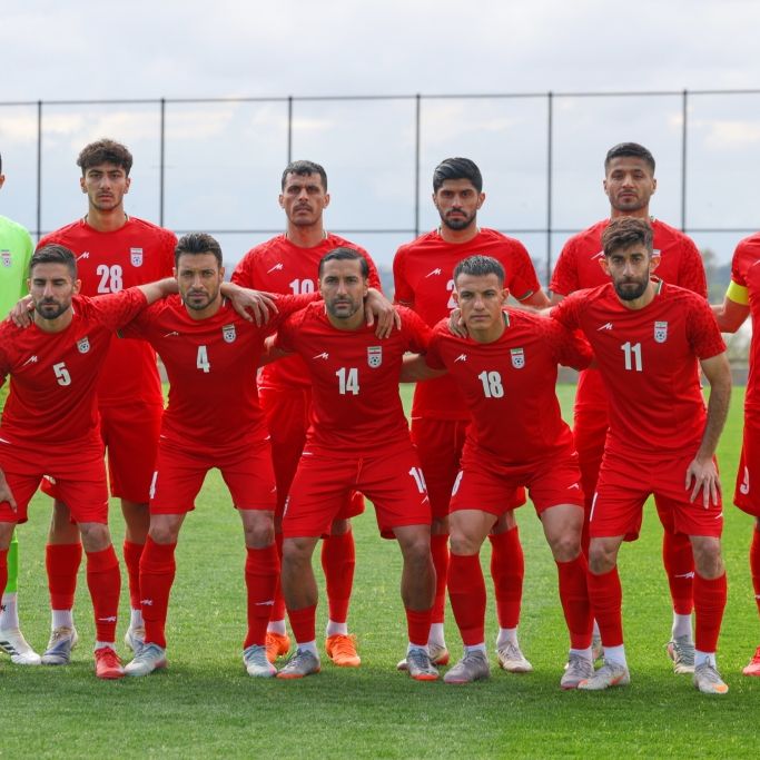 Iranische Spieler posieren für ein Mannschaftsfoto vor einem Freundschaftsspiel zwischen Iran und Costa Rica. Der Iran nimmt an der Fußball-WM 2026 teil, vom 31.03.2026. (Symbolbild)