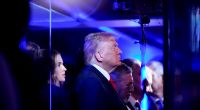Während im Madison Square Garden die NBA-Finals tobten, kämpfte Donald Trump einen ganz anderen Kampf – gegen seine eigenen Augenlider.