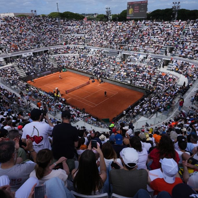 ATP-Tour, Einzel, Männer, Sinner (Italien) - Pellegrino (Italien). Zuschauer verfolgen das Spiel, vom 12.05.2026. (Symbolbild)