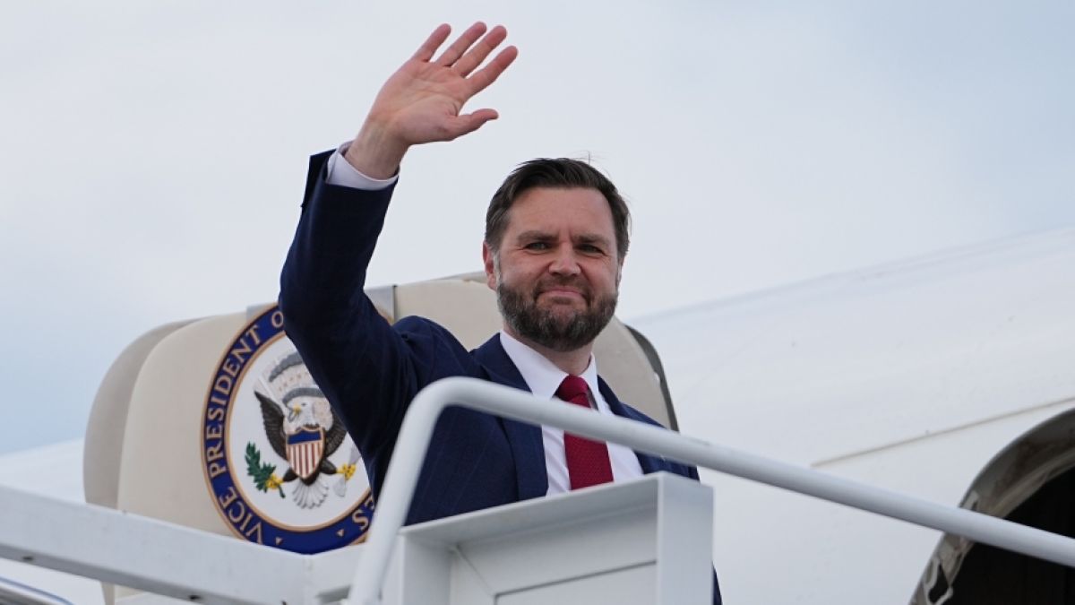 J.D. Vance (Foto) will gegen Minnesotas Gouverneur Tim Walz vorgehen. (Foto)