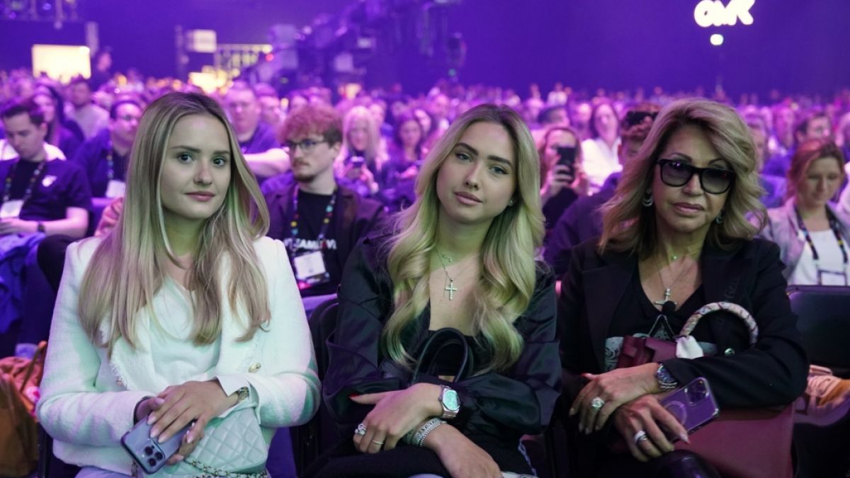 Shania und Davina Geiss geben ihr Laufsteg-Deb&uuml;t. (Foto)