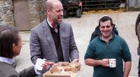 Auch wenn dieses Foto das Gegenteil vermuten lässt: Prinz William setzt zum Frühstück weniger auf kalorienreiche Torten, sondern auf Billig-Lebensmittel, die Ernährungsexperten begeistern.