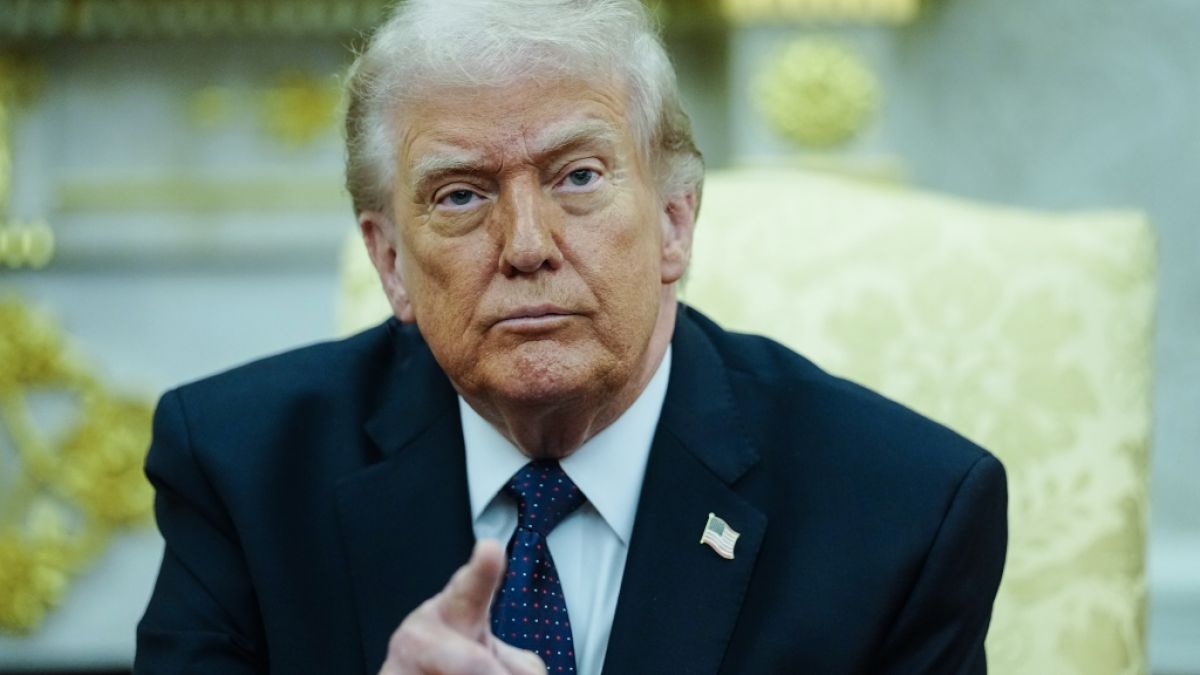 Sinkt Donald Trumps Stern? Berichten zufolge wendet sich der innere Kreis im Wei&szlig;en Haus immer weiter vom US-Pr&auml;sidenten ab und l&auml;sst "The Don" komplett isoliert zur&uuml;ck. (Foto)