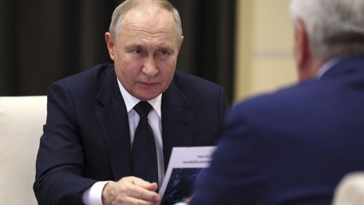 Nach den ausgekl&uuml;gelten Drohnen-Angriffen im Rahmen von "Operation Spinnennetz" r&uuml;stet Wladimir Putin seine private Luxusvilla nun st&auml;rker gegen Drohnen-Angriffe auf. (Foto)