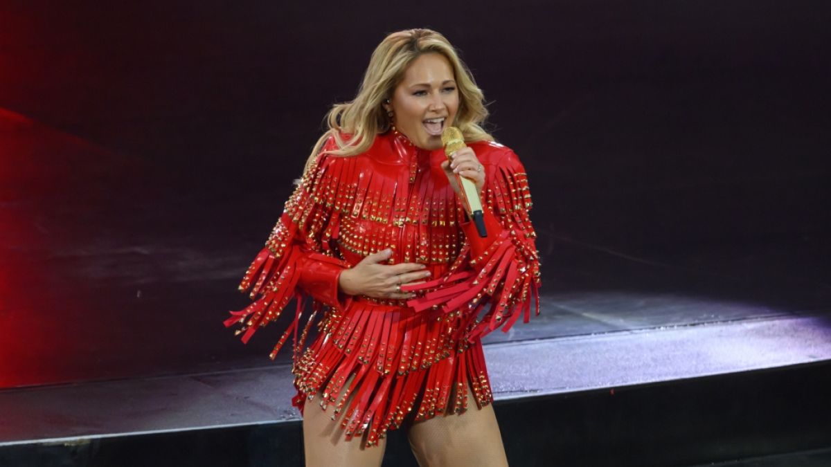 Helene Fischer bei ihrem Tourauftakt in Dresden. (Foto)