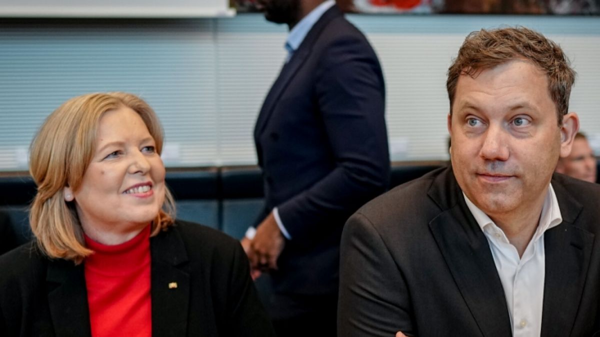 Droht B&auml;rbel Bas und Lars Klingebil das Aus an der SPD-Spitze? (Foto)