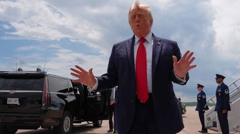 "Du wanderst in den Knast" - Ex-Vertrauter sagt Trumps Ende voraus Donald Trump