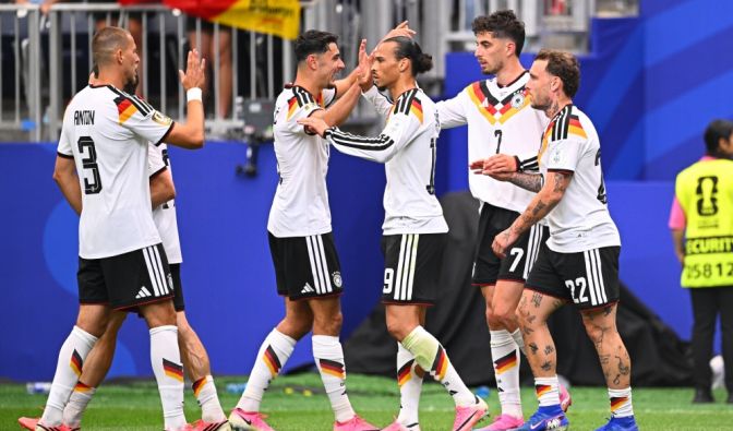 DFB-Elf überrollt Curacao, Elfenbeinküste siegt spät - alle Ergebnisse aus Gruppe E Deutschland bei der Fußball-WM