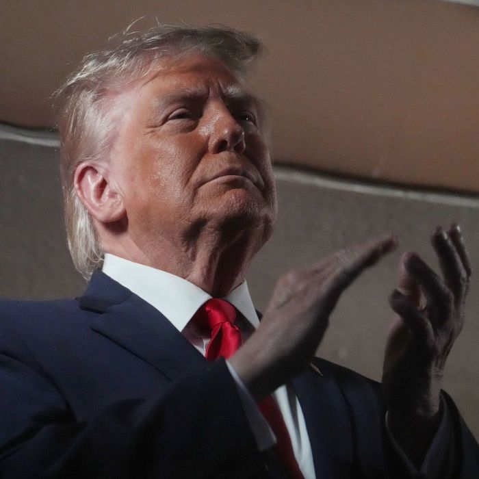 Nach wochenlangen Verhandlungen haben sich die USA und der Iran auf ein Rahmenabkommen zur Beilegung des Krieges verständigt. Die am 80. Geburtstag von US-Präsident Donald Trump verkündete Einigung soll den Grundstein für weitere Verhandlungen legen.