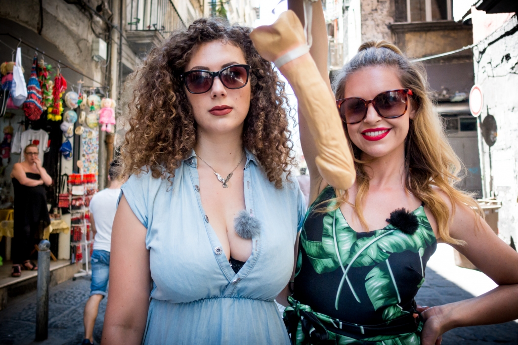 Ines Anioli vendetta lametta Photos | SexCelebrity