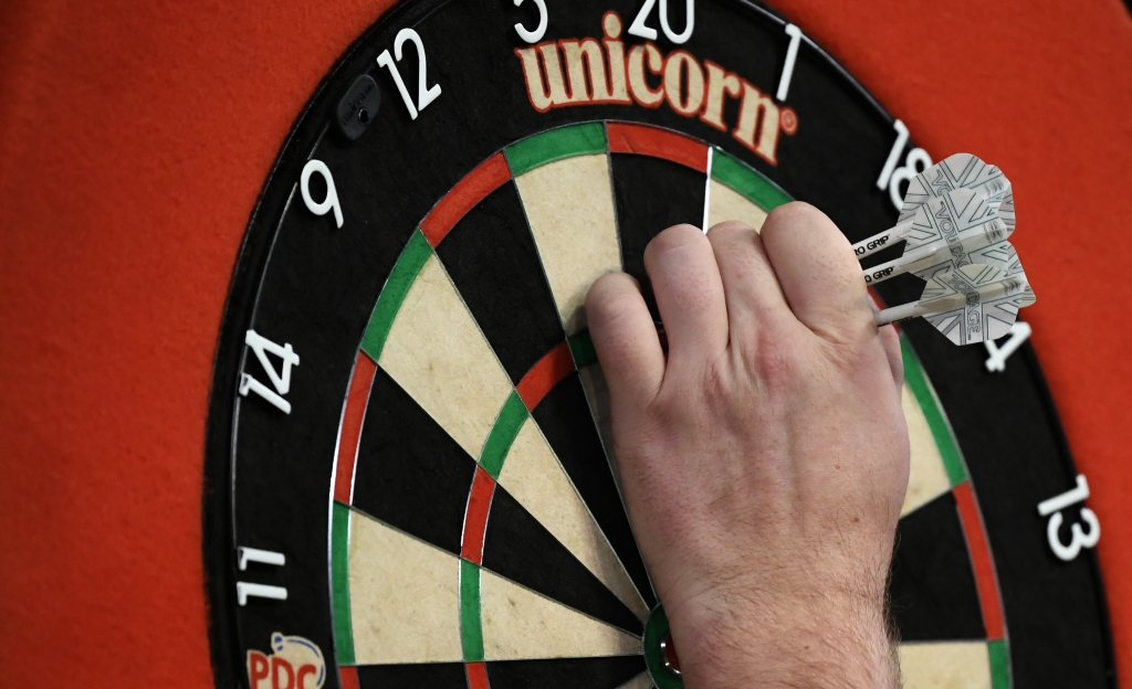 Darts Wm 21 In Tv Live Stream 11 Im Ally Pally Alle Ergebnisse In Runde 3 Und 4 News De