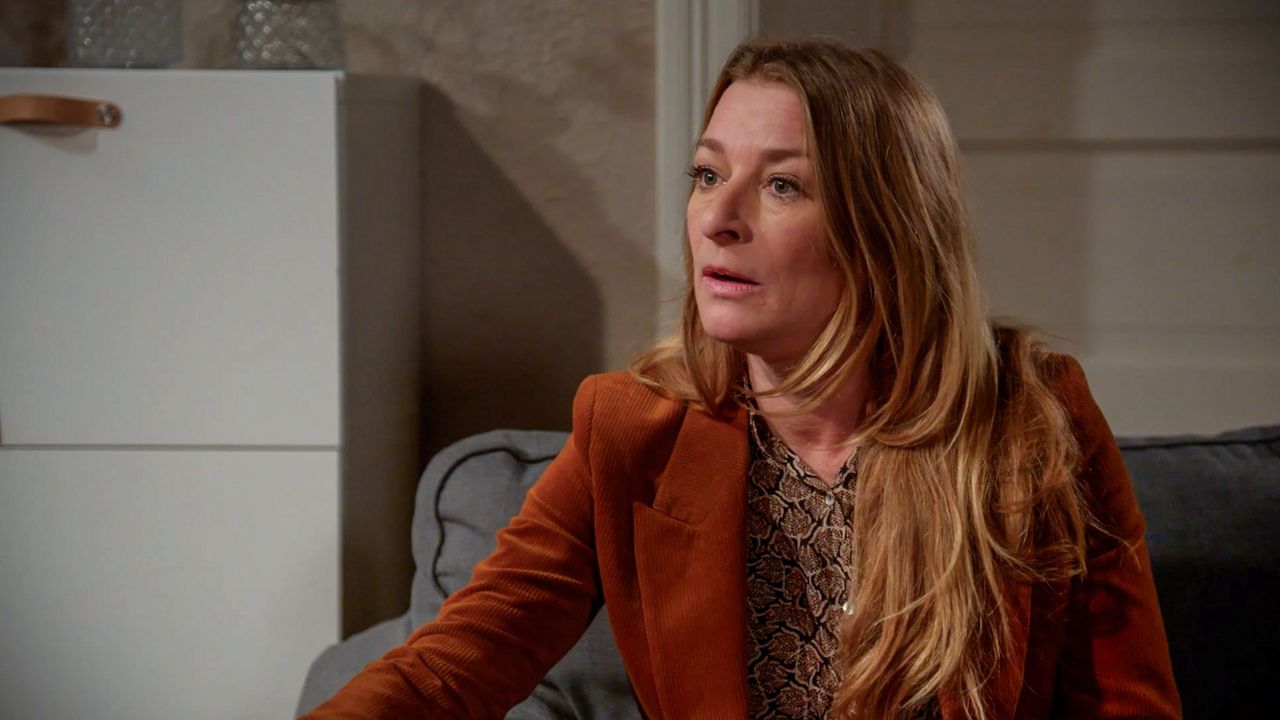 Rote Rosen" bei ARD nochmal sehen: Wiederholung von Episode 4217, Staffel  23 online und im TV | news.de