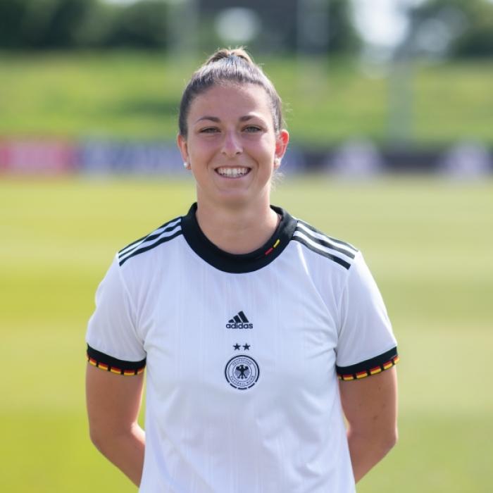 Liebe, Zweit-Job und Co.! Das wussten Sie noch nicht über die DFB-Nationalspielerin
