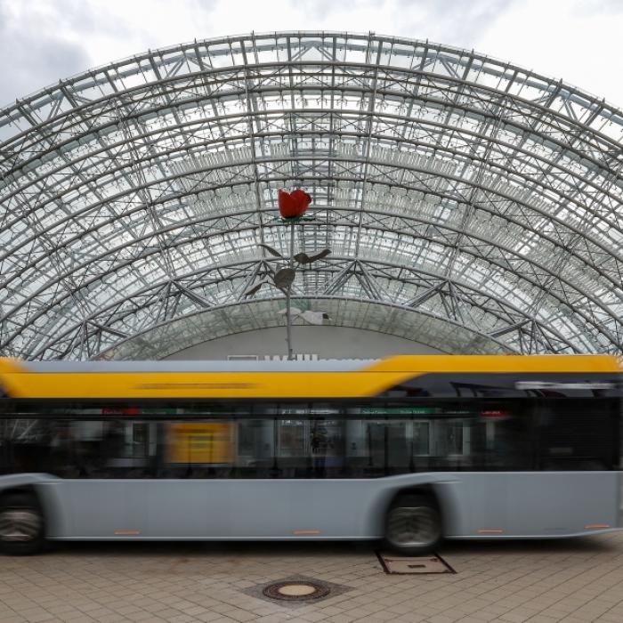 Er wollte eine Zigarette - Busfahrer mit Axt angegriffen
