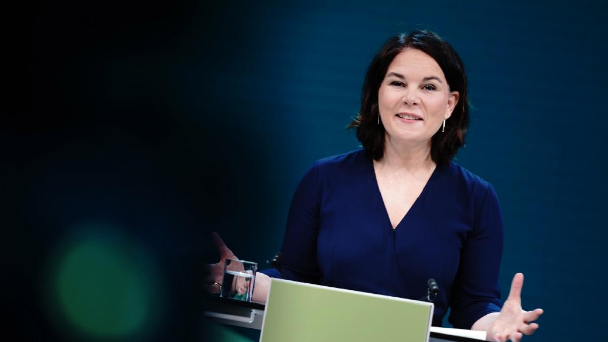 Kanzlerkandidatin der Gr&uuml;nen Annalena Baerbock wird im Netz scharf kritisiert. (Foto)