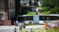Am Mittwoch fuhr ein Bus in Heidelberg in ein Wohnhaus.