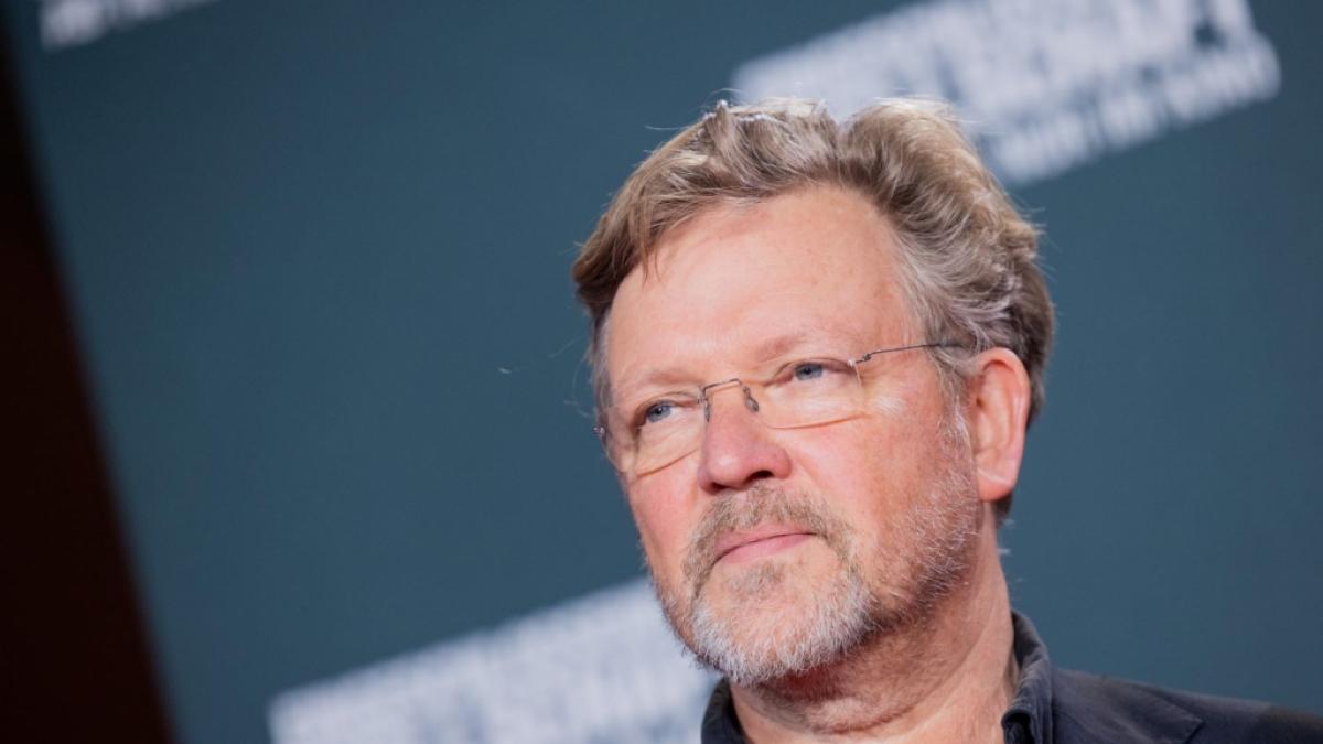 Justus von Dohn&aacute;nyi ist ein deutscher Schauspieler und Regisseur. (Foto)