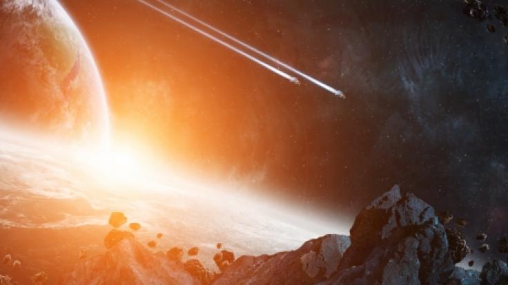 Wissenschaftler:innen untersuchten, was das Sternensystem HR 8799 durcheinanderwirbeln könnte. (Symbolbild)