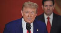 Eine Expertin hat detailliert aufgeschlüsselt, was Donald Trumps Körpersprache preisgibt.