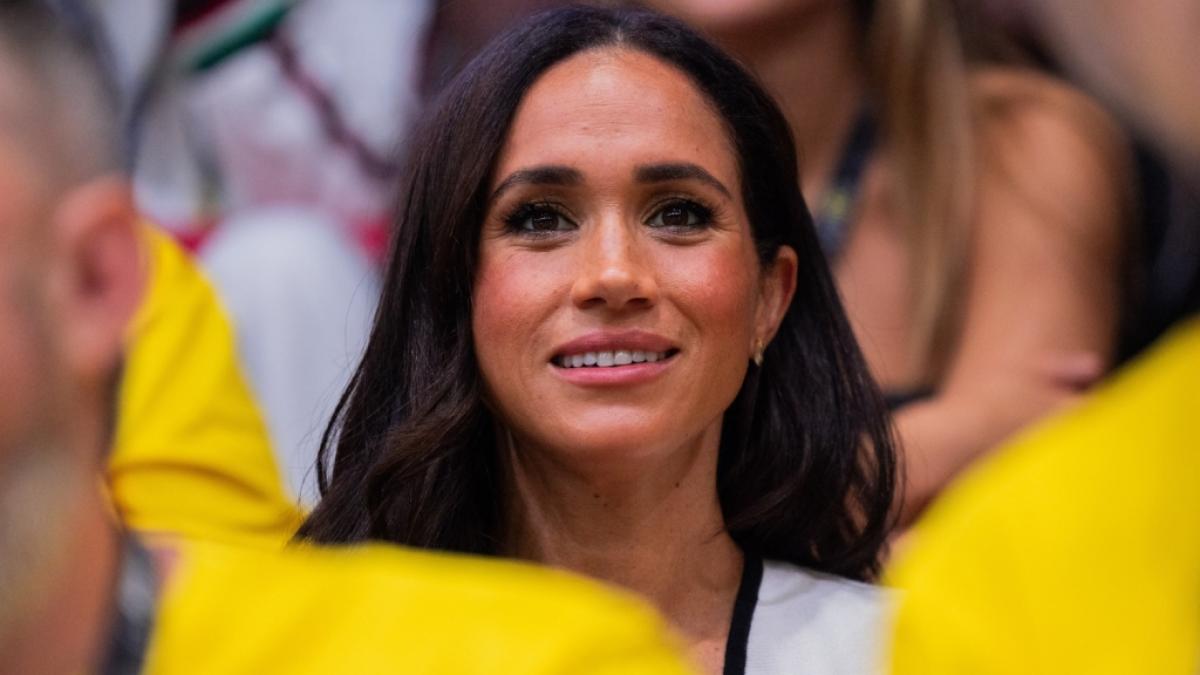 Meghan Markle hat im wahrsten Sinne des Wortes die Nase voll: Bei&szlig;ender Gestank in ihrer Wahlheimat Montecito k&ouml;nnte ihr neuestes Netflix-Projekt gef&auml;hrden. (Foto)