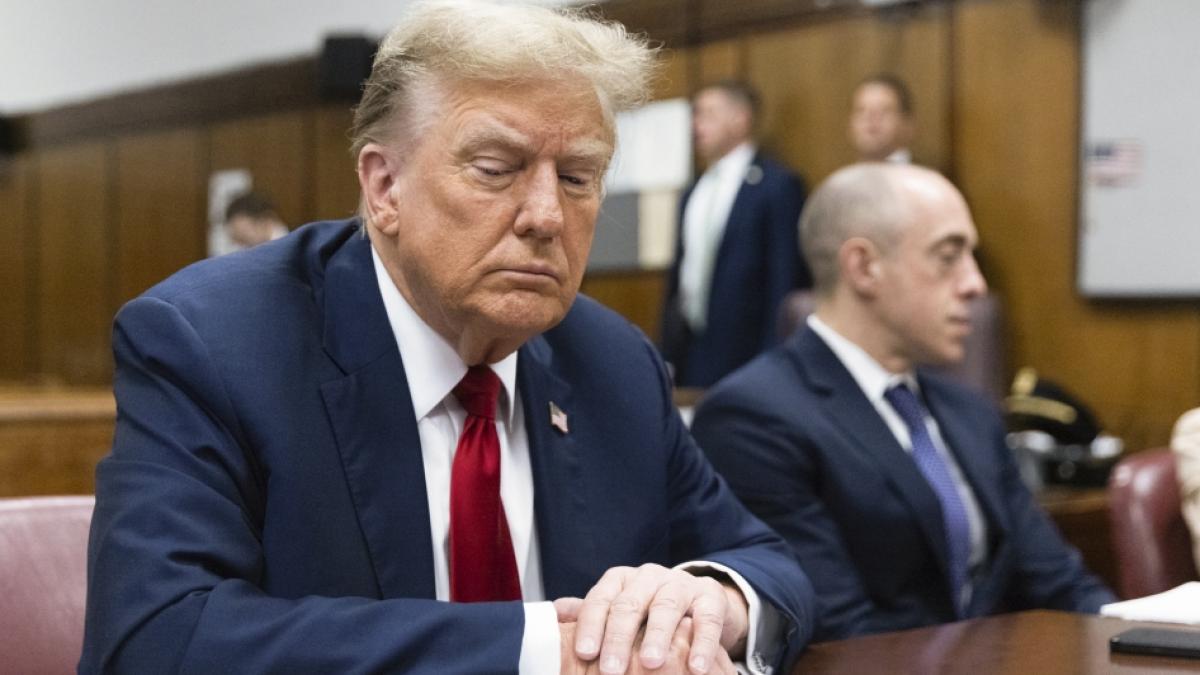 Ist Donald Trump vor Gericht etwa kurz eingeschlafen? (Foto)