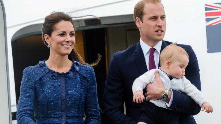 Kleiner Prinz auf großer Reise: Mit nur zehn Monaten durfte der kleine Prinz George seine Mama Kate Middleton und seinen Papa Prinz William nach Australien begleiten.