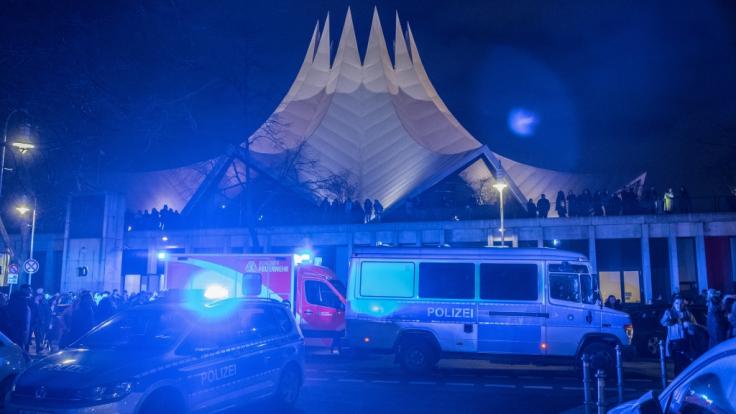 Schüsse am Berliner Tempodrom in den News des Tages.