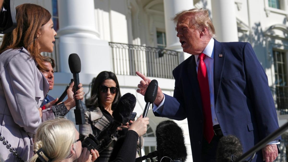Donald Trump hat eine Reporterin von NBC News nach einer kritischen Frage verbal scharf angegriffen. (Foto)