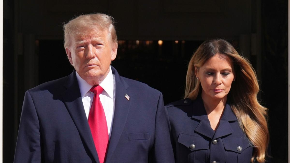 18 Tage nicht gesehen: Melanias Abwesenheit befeuert Spekulationen um Trump. (Foto)