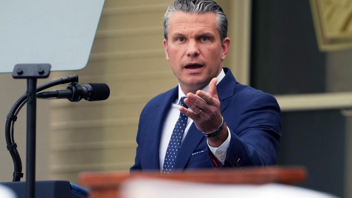 Bei seiner Rede zur Lage der Streitkr&auml;fte vor hochrangigen Milit&auml;rf&uuml;hrern hat US-Kriegsminister Pete Hegseth die amerikanische Presse des Verrats bezichtigt. (Foto)