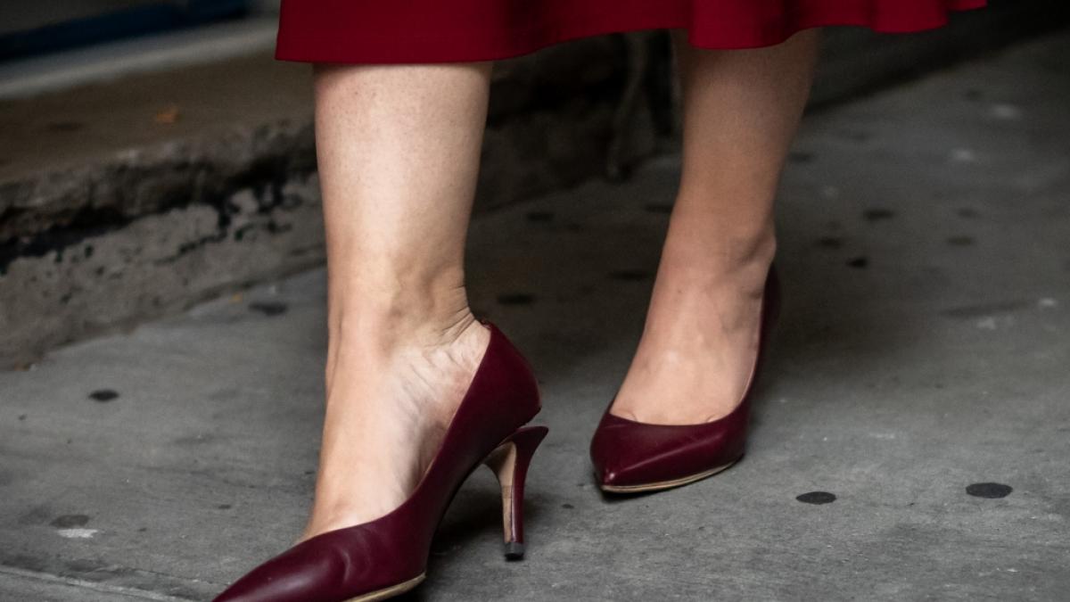 Annalena Baerbock nahm die Schuh-Panne gelassen. Sie absolvierte den Termin trotz gebrochenem Absatz. (Foto)