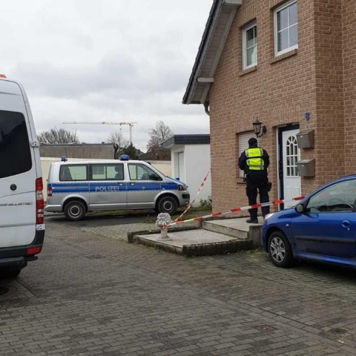 Suizid nach Doppelmord! Mann tötet Ehefrau, Nachbarin und sich selbst