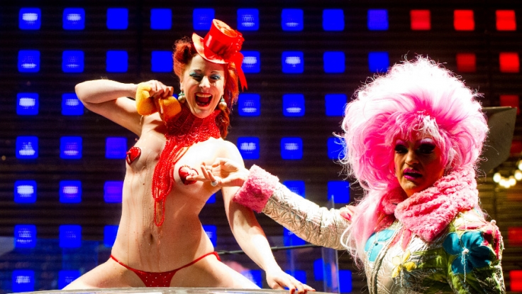 Auf Santa Pauli darf natürlich auch Dragqueen Olivia Jones nicht fehlen.