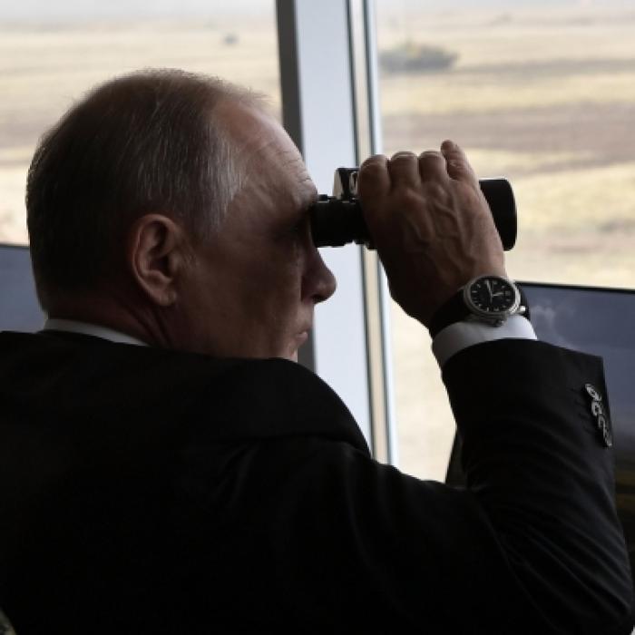 Front-Video zeigt Rückschlag! Russischer Mehrzweck-Panzer fliegt in die Luft