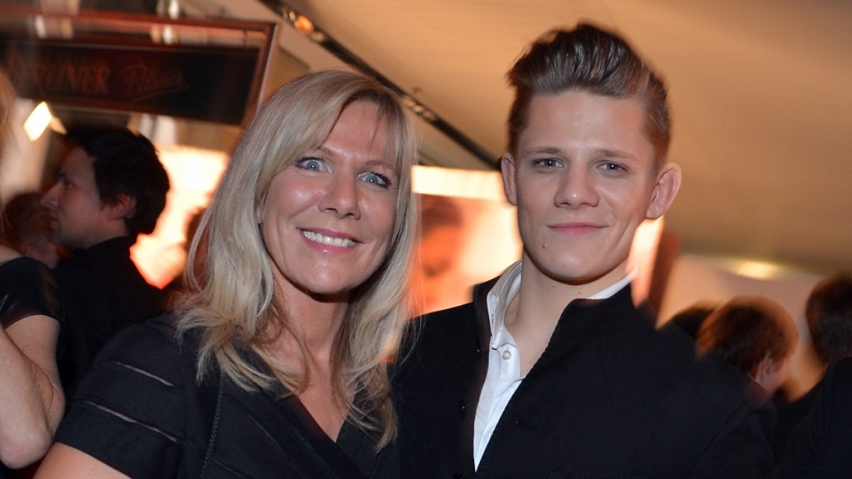 Ulrike von der Groeben mit ihrem Sohn Max von der Groeben. (Foto)
