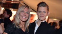 Ulrike von der Groeben mit ihrem Sohn Max von der Groeben.