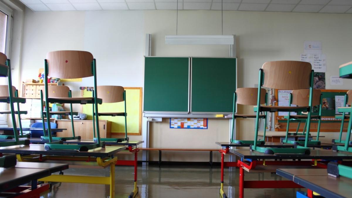Aufgrund von Personalmangel und einer Krankheitswelle k&ouml;nnten bundesweit Schul- und Kitaschlie&szlig;ungen drohen. (Symbolfoto) (Foto)