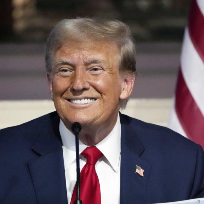 Video offenbart: Trump hat ein gewaltiges Treppen-Problem
