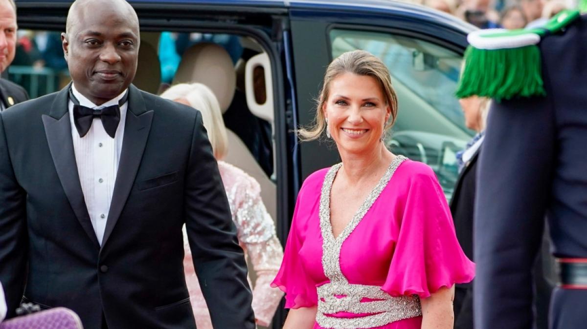 Royale Pflichten sind f&uuml;r M&auml;rtha Louise k&uuml;nftig pass&eacute;: Die norwegische Prinzessin hat ihrem Verlobten Durek Verrett zuliebe alle offiziellen Aufgaben im Namen der Krone niedergelegt. (Foto)