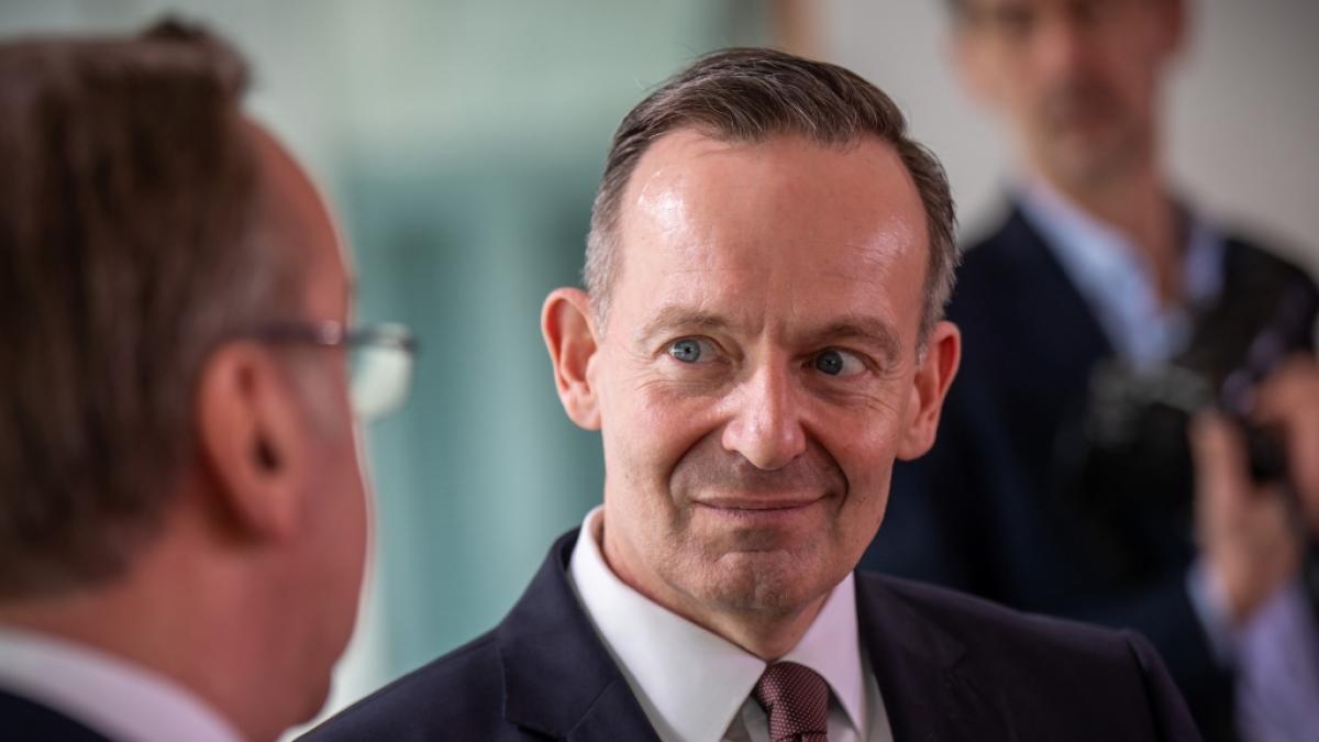FDP-Verkehrsminister Volker Wissing drohte Fahrverbote an Wochenenden an. (Foto)