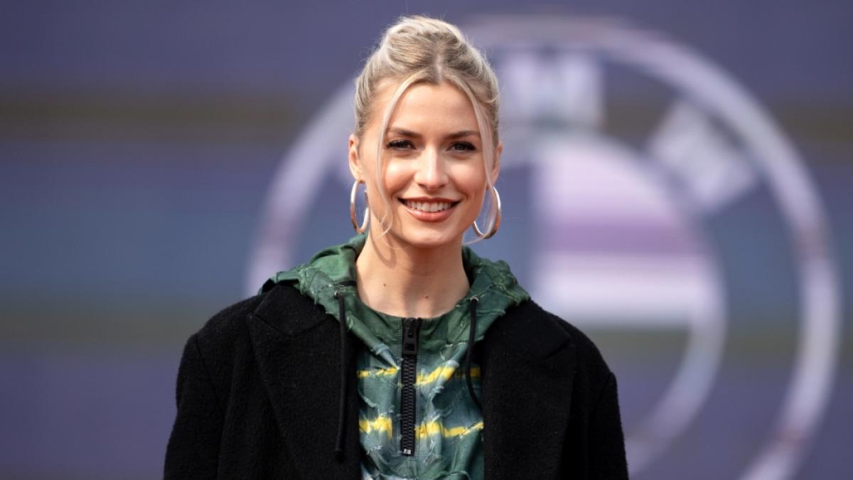 Lena Gercke sendete ihren Instagram-Fans h&uuml;gelige Gr&uuml;&szlig;e aus dem &Ouml;sterreich-Urlaub. (Foto)
