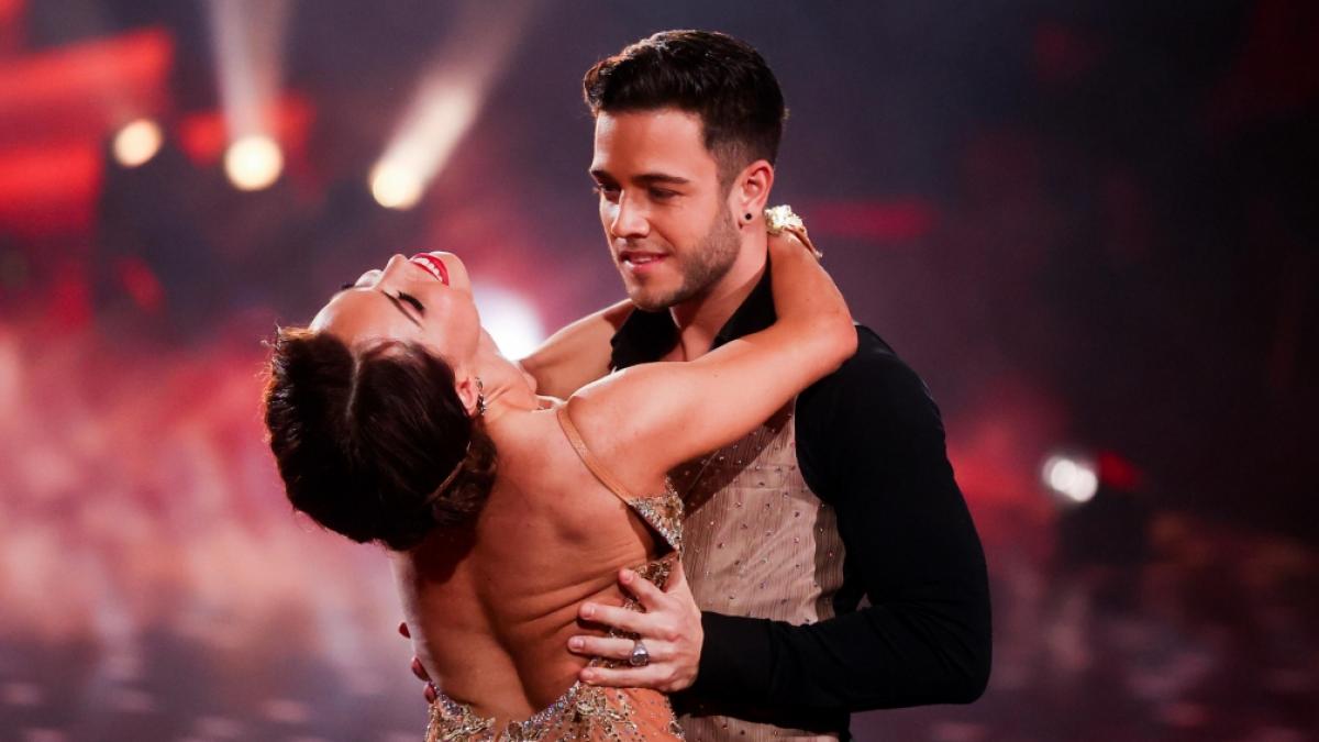 Bei "Let's Dance" waren Christina Luft und Luca H&auml;nni f&uuml;r das Publikum ein Tanzpaar. Nach der RTL-Show gaben sie bekannt, zusammen zu sein. (Foto)