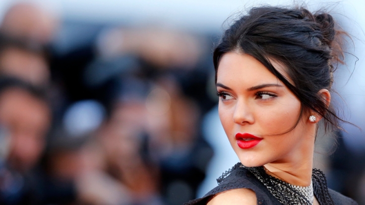 Kendall Jenner verzückt ihre Fans mit einem heißen Schnappschuss von sich.
