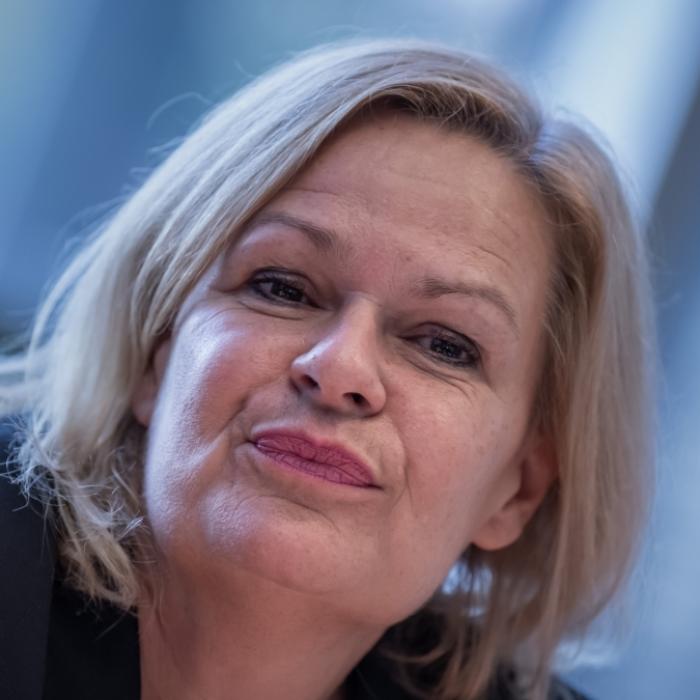 Umfrage-Debakel vor Hessen-Wahl! Sogar ER überholt sie jetzt