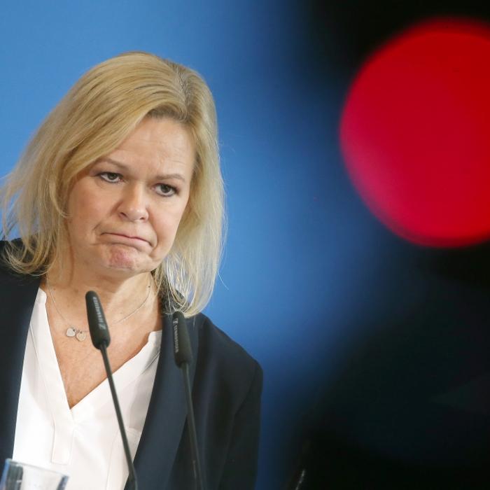 Geflüchtete in Zeltstädten untergebracht! Nun will der Bund eigene Immobilien anbieten